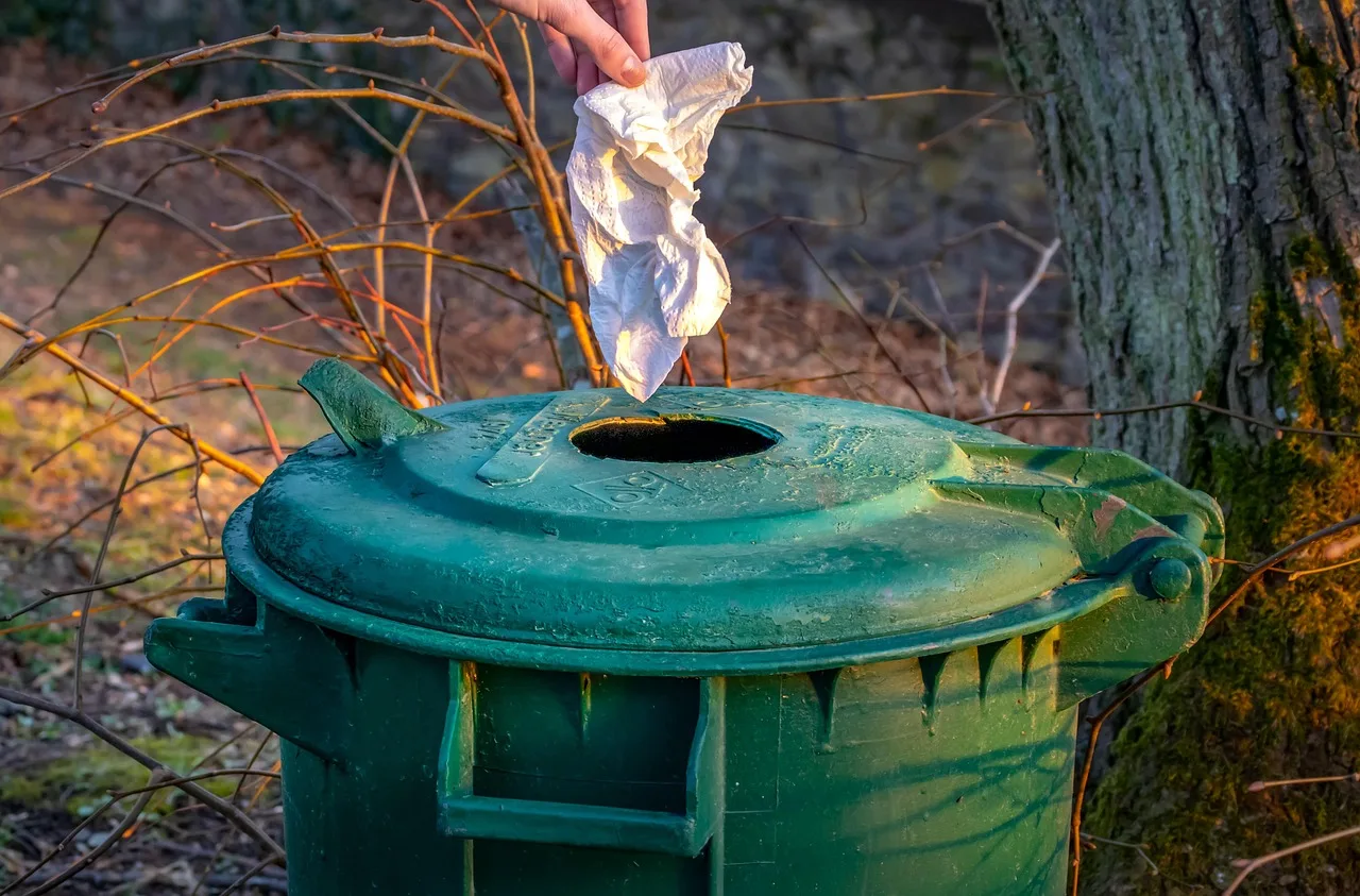 Foto zum Beitrag Wann lohnt sich ein Unterflurcontainer für Gewerbeabfall?